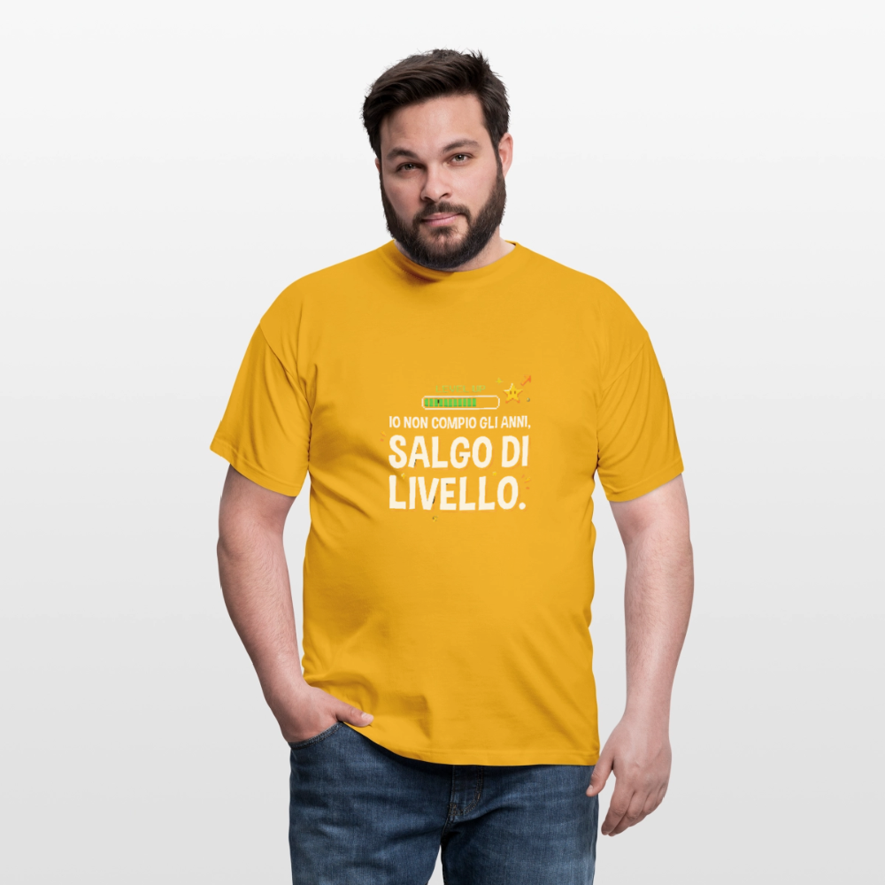 NON COMPIO GLI ANNI SALGO DI LIVELLO - yellow